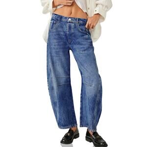 NWT Size 8 High Waisted Wide Leg Barrel Boyfriend Jeans